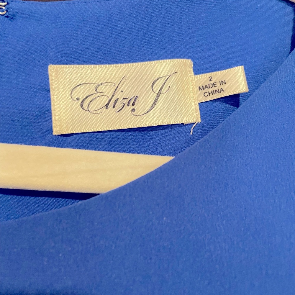 Shirt blue dress with matching blue belt!